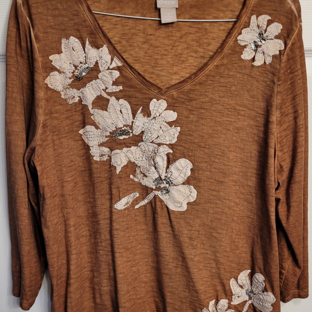 Womens Gift Chino's Rum Caramel Piamented Top With Floral Accent